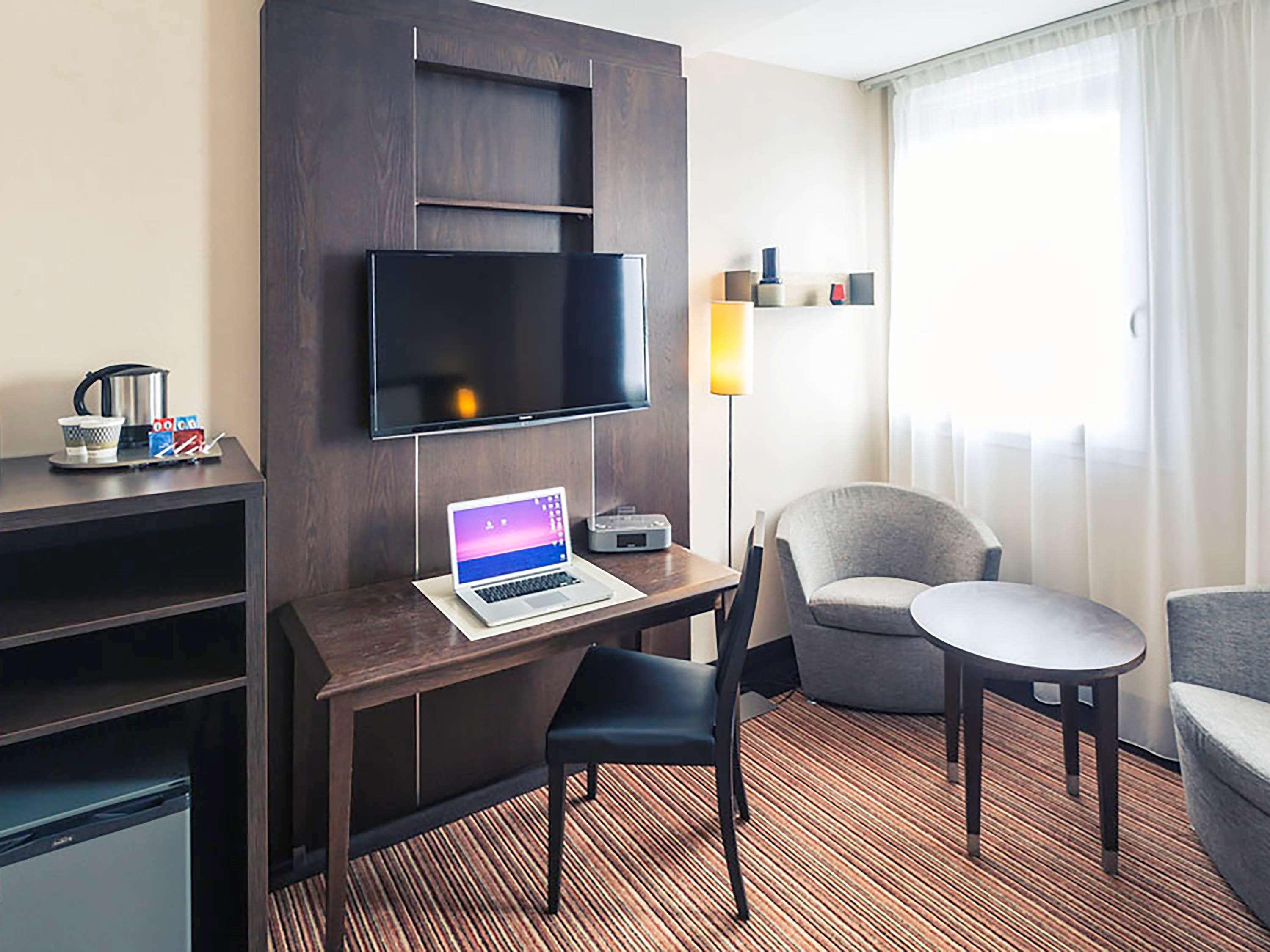Hotel Mercure Rennes Cesson Buitenkant foto