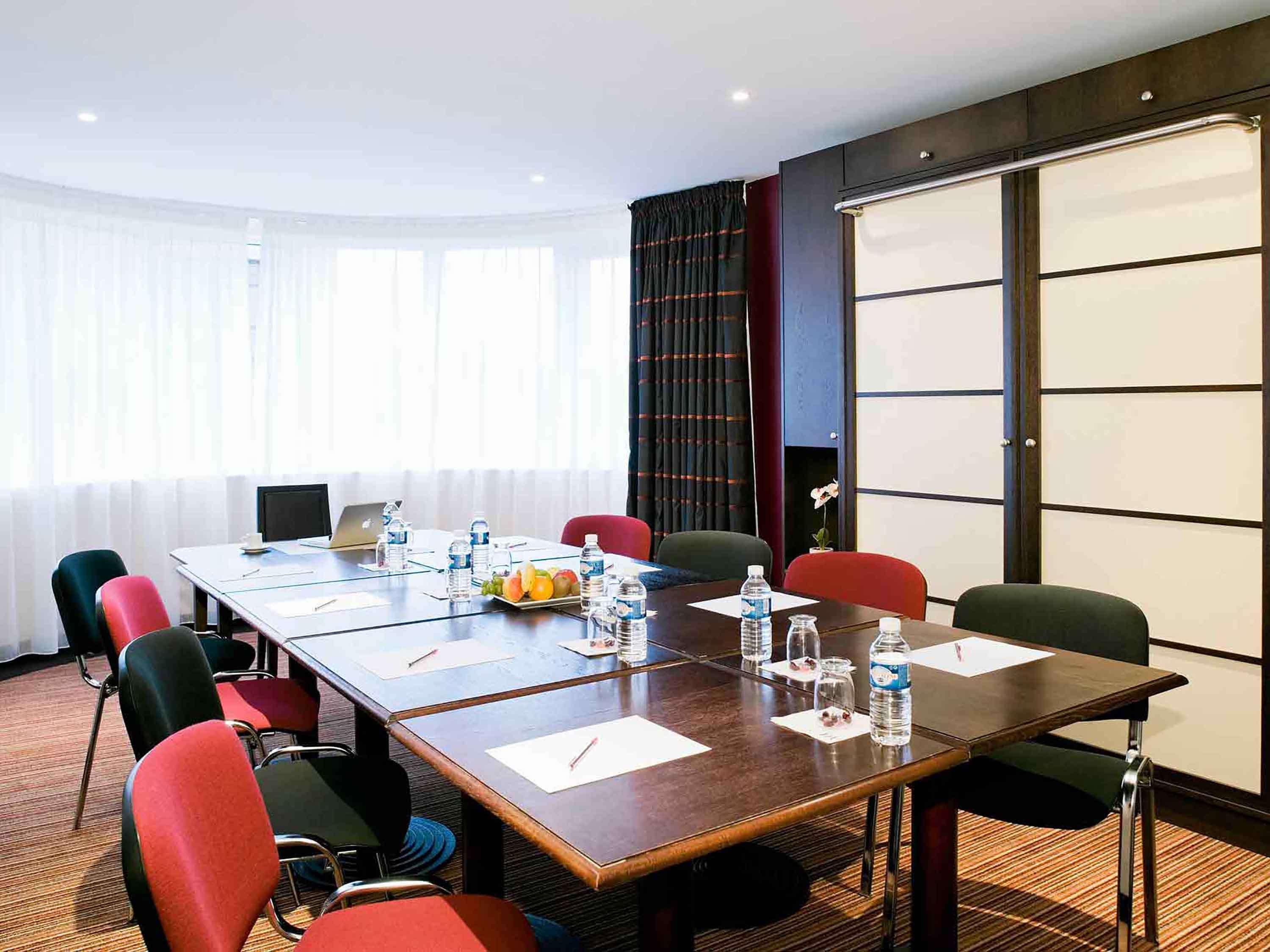 Hotel Mercure Rennes Cesson Buitenkant foto