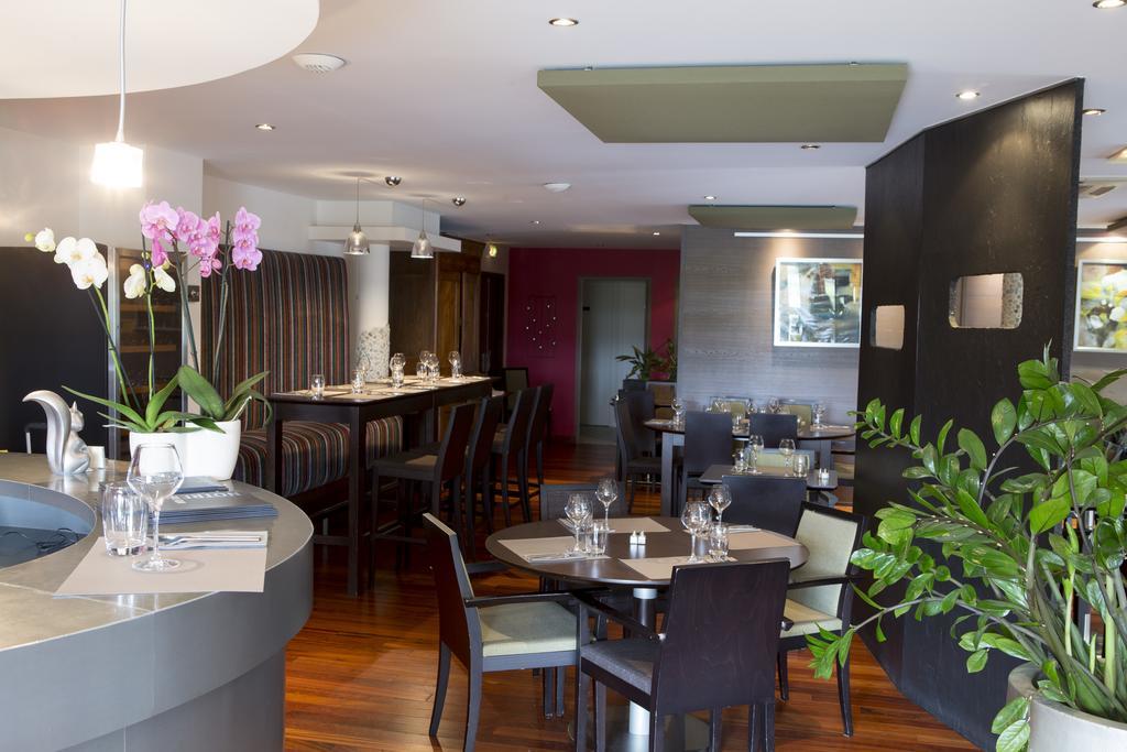 Hotel Mercure Rennes Cesson Buitenkant foto