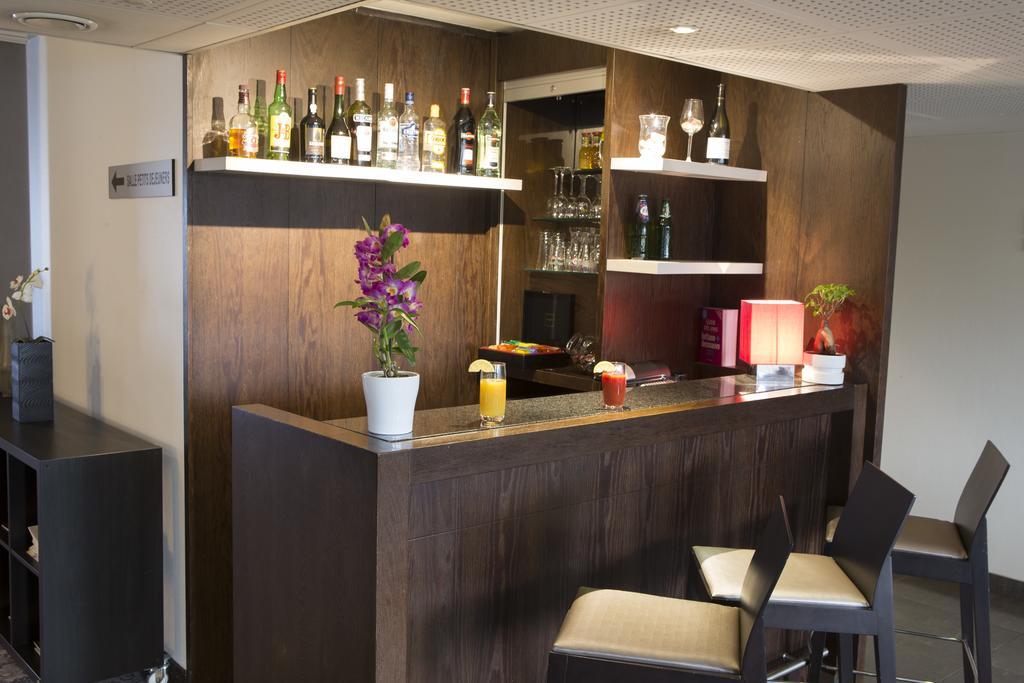 Hotel Mercure Rennes Cesson Buitenkant foto