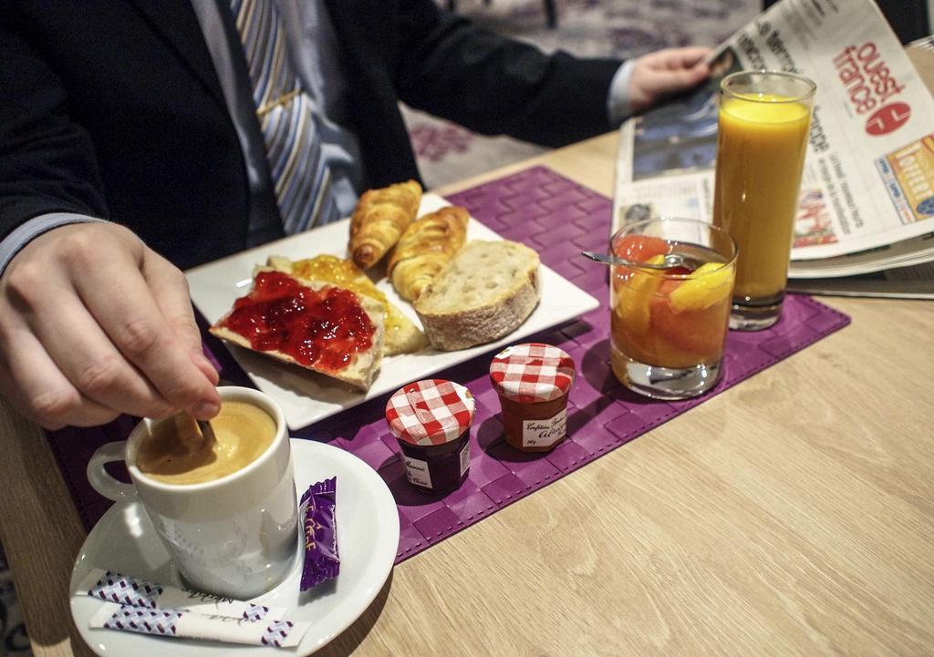 Hotel Mercure Rennes Cesson Buitenkant foto